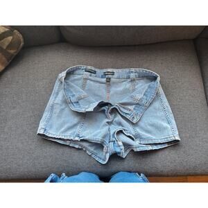 Wild Fable Super High Rise Light Blue Denim/Jean Shorts Womens Size 6